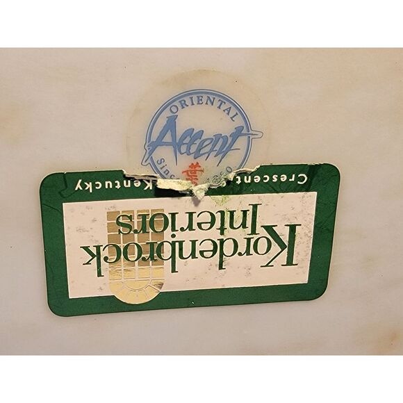 Elegant Kordenbroek Crackle Finish Decorative Box with Gold Baroque Details - Picture 6 of 7